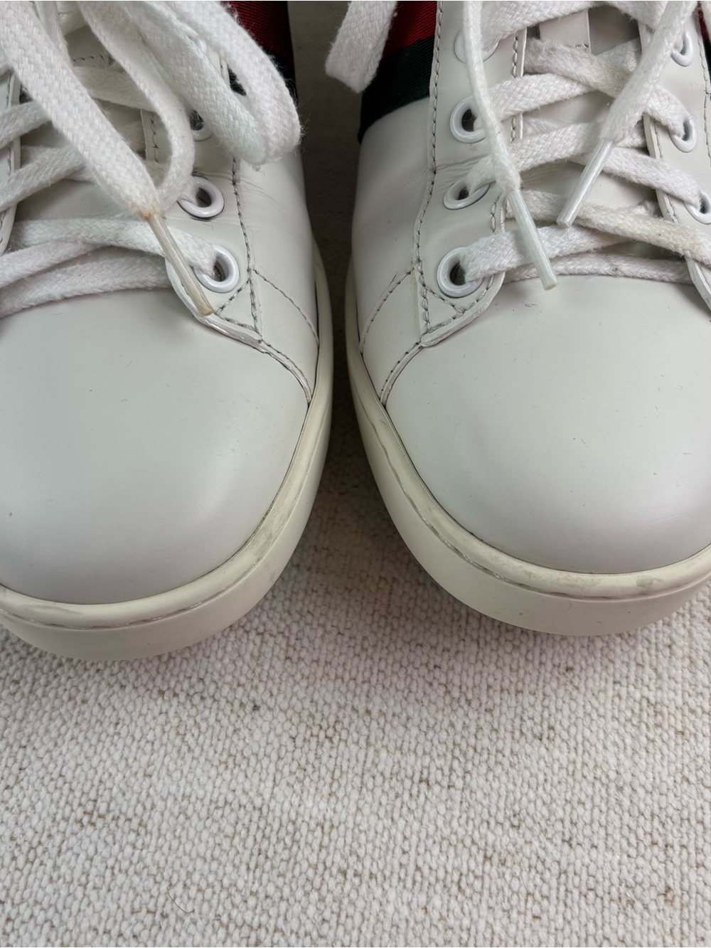 Gucci White Leather Sneakers with Red and Green Stripe and Red Heel - Picture 4 of 16